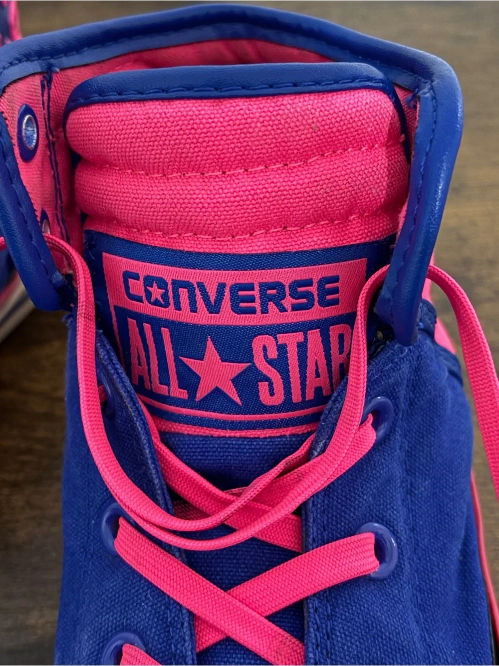 Converse sole toe vibrant